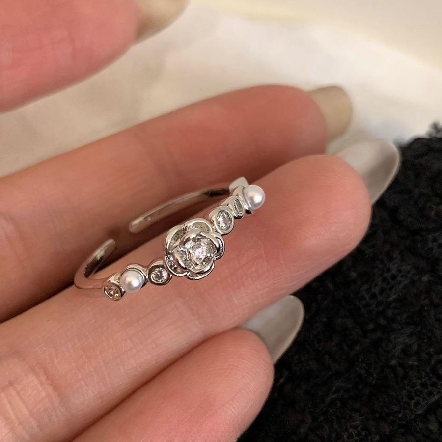 Xiaoxiangfeng zircon flower pearl ring light luxury index finger ring design open ring