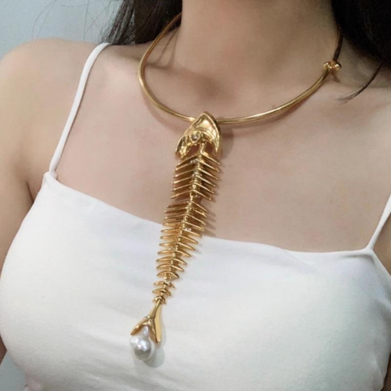 

Модное ожерелье для женских украшений золотой