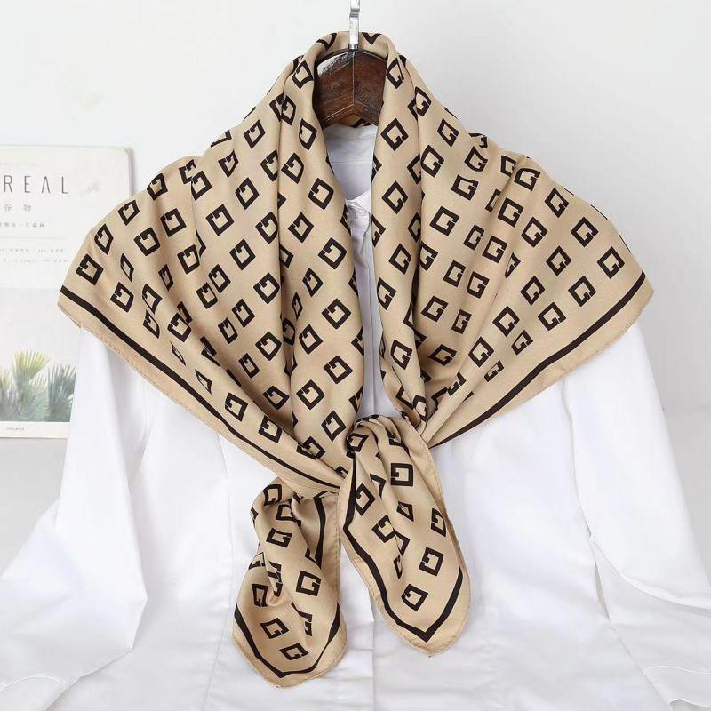 Black and White Animal Print Faux Silk Twill Scarf - 90x90CM Autumn/Winter Shawl for Women