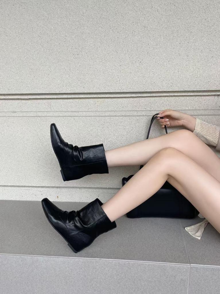 Autumn new European and American square head pleated short boots temperament design sense thin boots