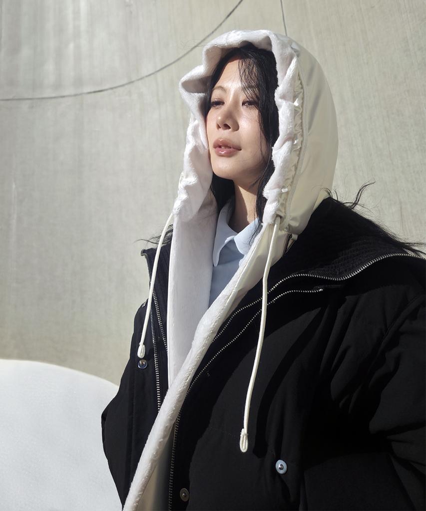 Beullaegbiseuteu Reversible Balaclava _ White Pearl _ Ac4502