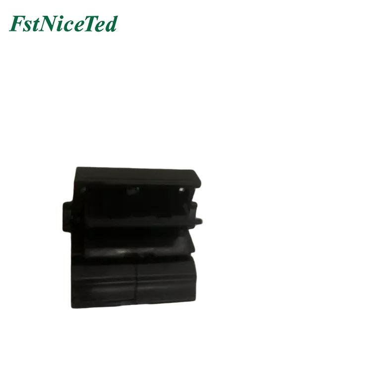 Trunk Buckle (left or Right) For: Tesla Model 3 OE: 1472872-00-B