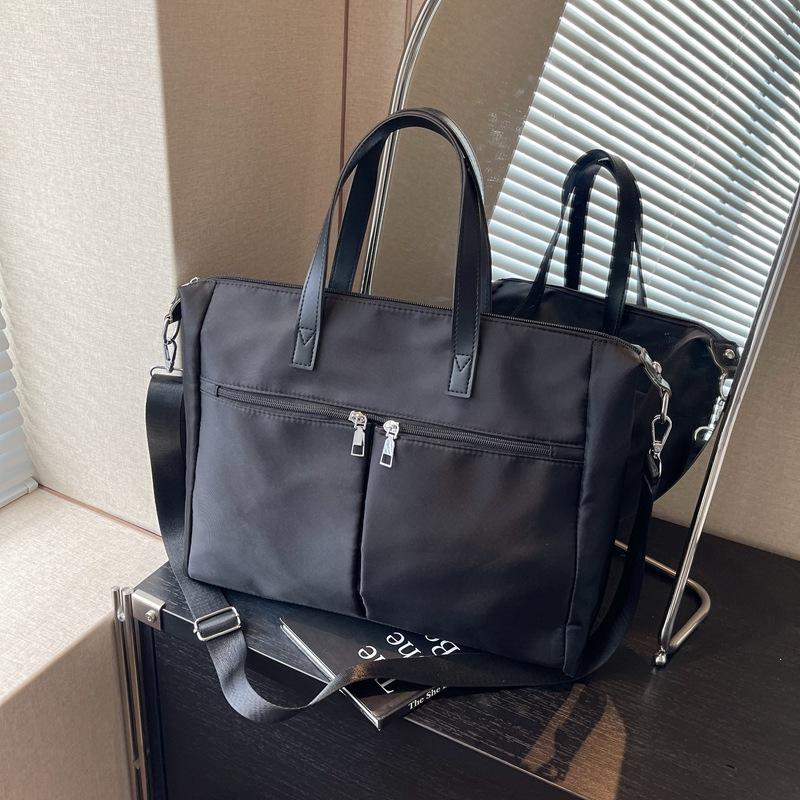 

Сумка из ткани Оксфорд, женская сумка-тоут, большая вместимость, осенняя сумка-мессенджер 2024 года, новая повседневная портативная сумка для поездок на работу чёрный