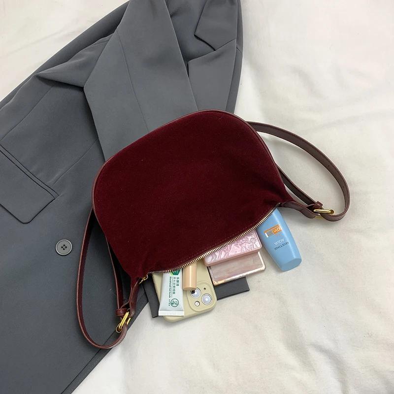 Retro feminine bag with advanced texture  versatile underarm  niche design  new fashion saddle bag