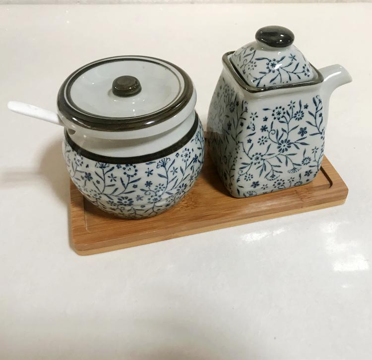 Modern Kitchen Condiment Storage Set Household Chopstick Holder Unique Oil Dispenser Dining Table Organization