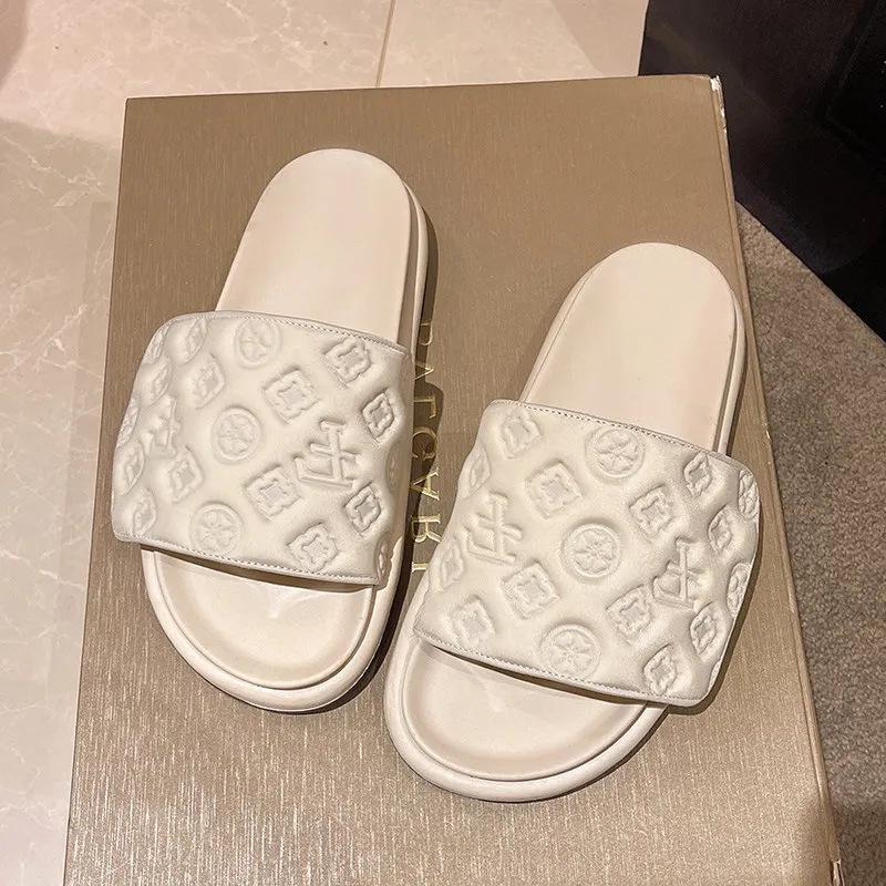 Outer Wear Thick-soled Slippers Women's Velcro Sponge Cake Bottom Beach Sandals Summer Net Red Fashion One-word Drag