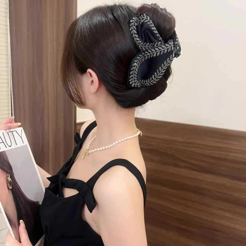 Wheat Spike Butterfly Knot Triangle Clip Women'S Graceful Audrey Hepburn Style Large Shark Clip Hairpin