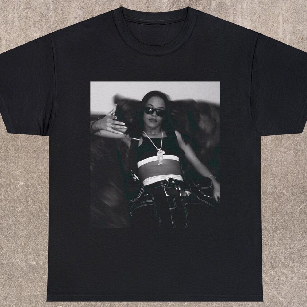Aaliyah Tshirt  90#039;s Hip Hop Clothing  Vintage Rapper Tee  Unisex  Classic Unisex T-Shirt S