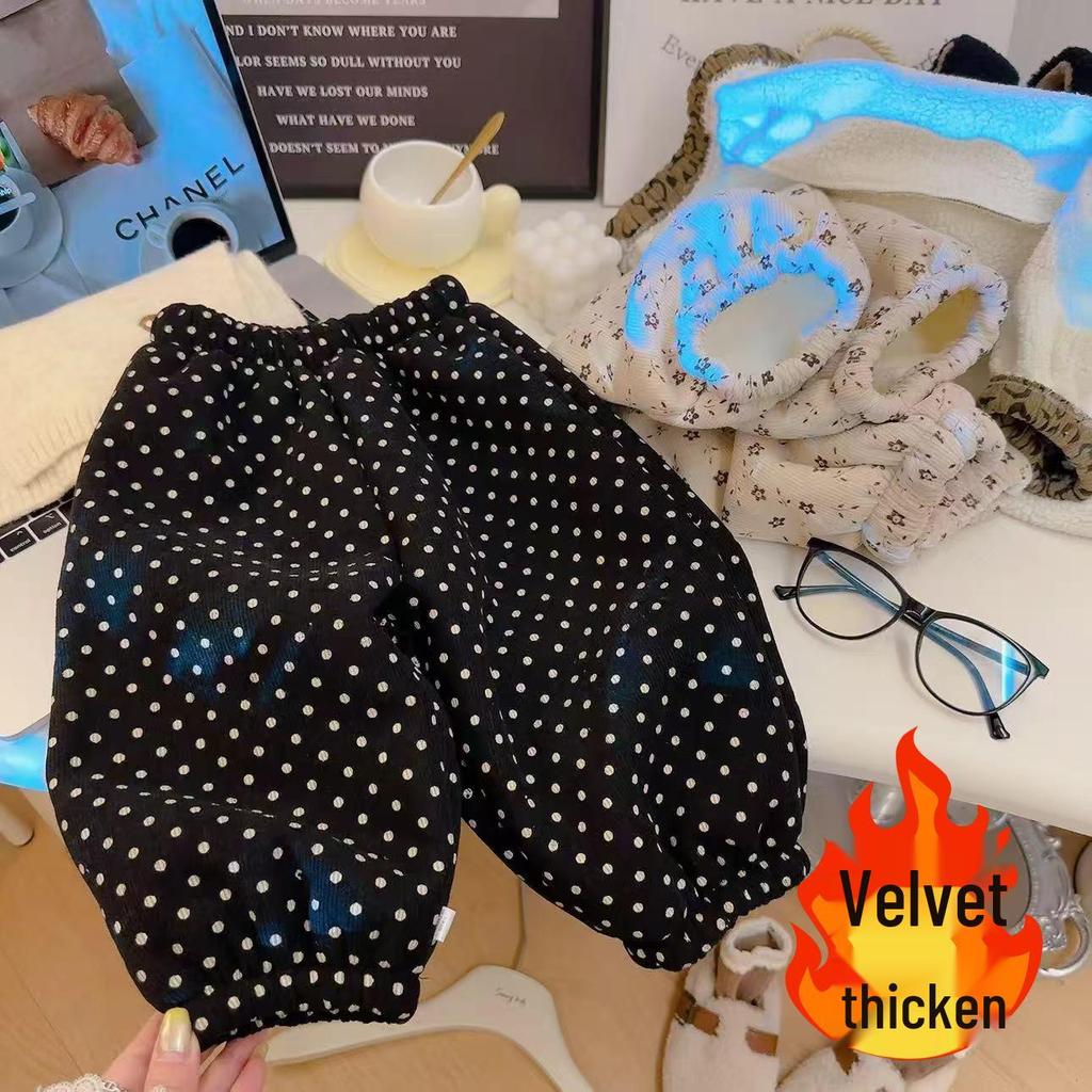 Children's Fleece-Lined Winter Pants: Boys' and Girls' Warm Sweatpants for Cold Weather