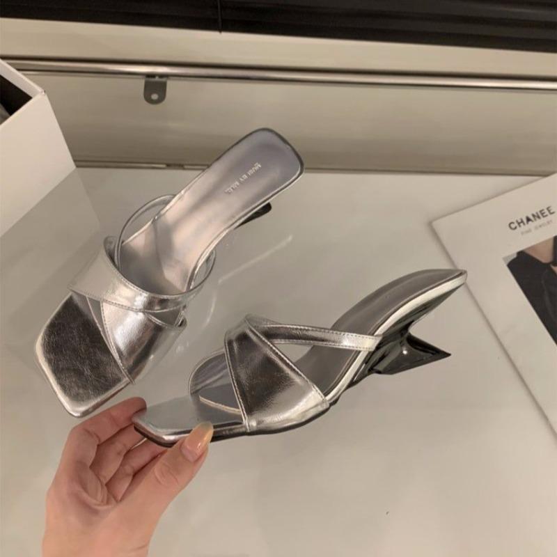 New Popular Designer Summer Slope Heels Women Slippers Shoes Fashionable Open Toe Shoes Design Style Banquet Party Sandals Shoes