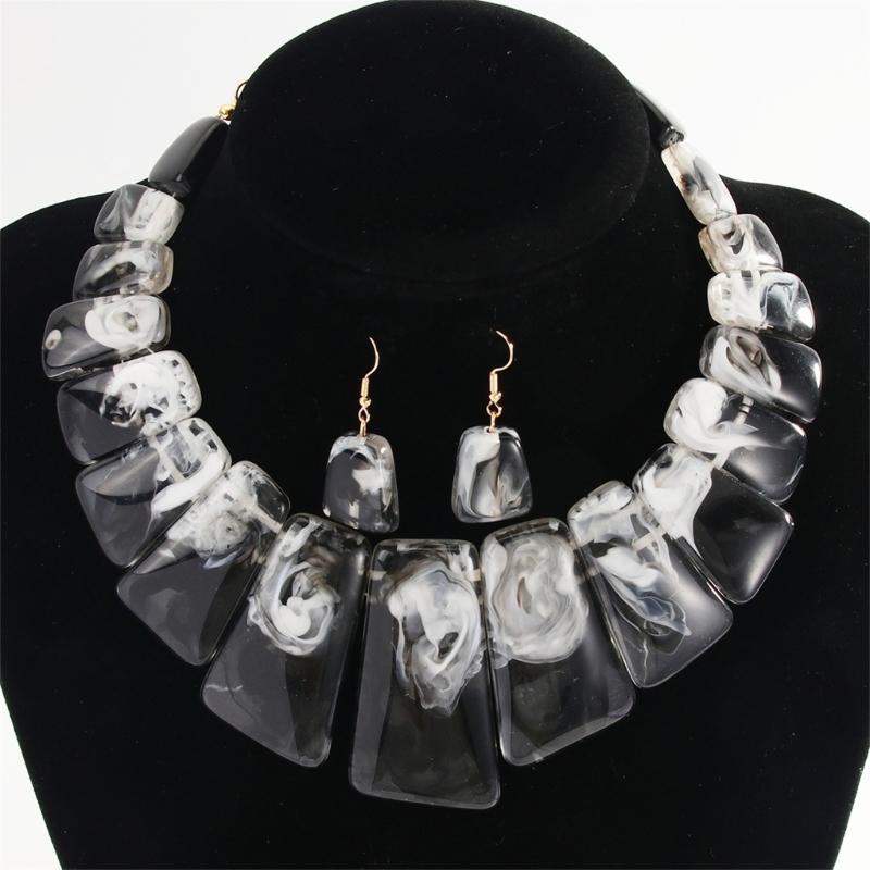 Schlüsselbeinkette Halskette und Hängeohrringe Set Markantes Halsketten- und Ohrringset für Frauen, die Vintage-Charme lieben