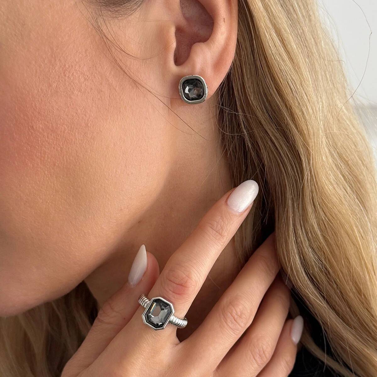

SHIXIN New Trendy Black Acrylic Rhinestone Earrings Open Rings Jewelry Set for Women 2026 New Luxury Accessories Lady Gifts