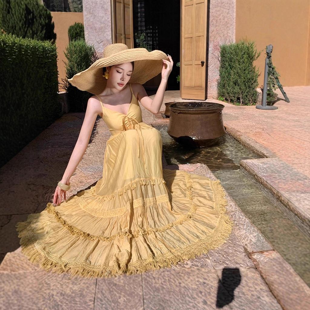 Stunning yellow dress, V-neck spaghetti strap dress, women's seaside vacation, flowing, super ethereal long dress