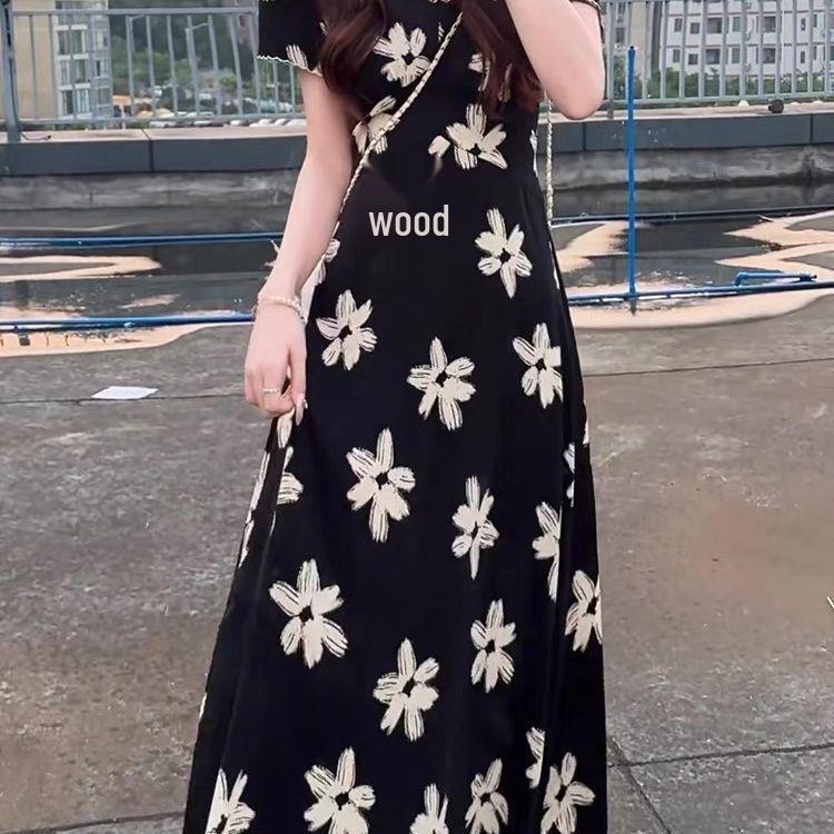 Elegant French Style Black Floral V-Neck Dress for Women - Slimming & Tummy Concealing