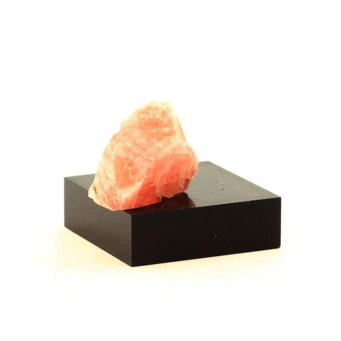 Pierres et Minéraux. Fluorite Rose. 44.0 ct. Talèfre, Massif du Mont-Blanc, France.