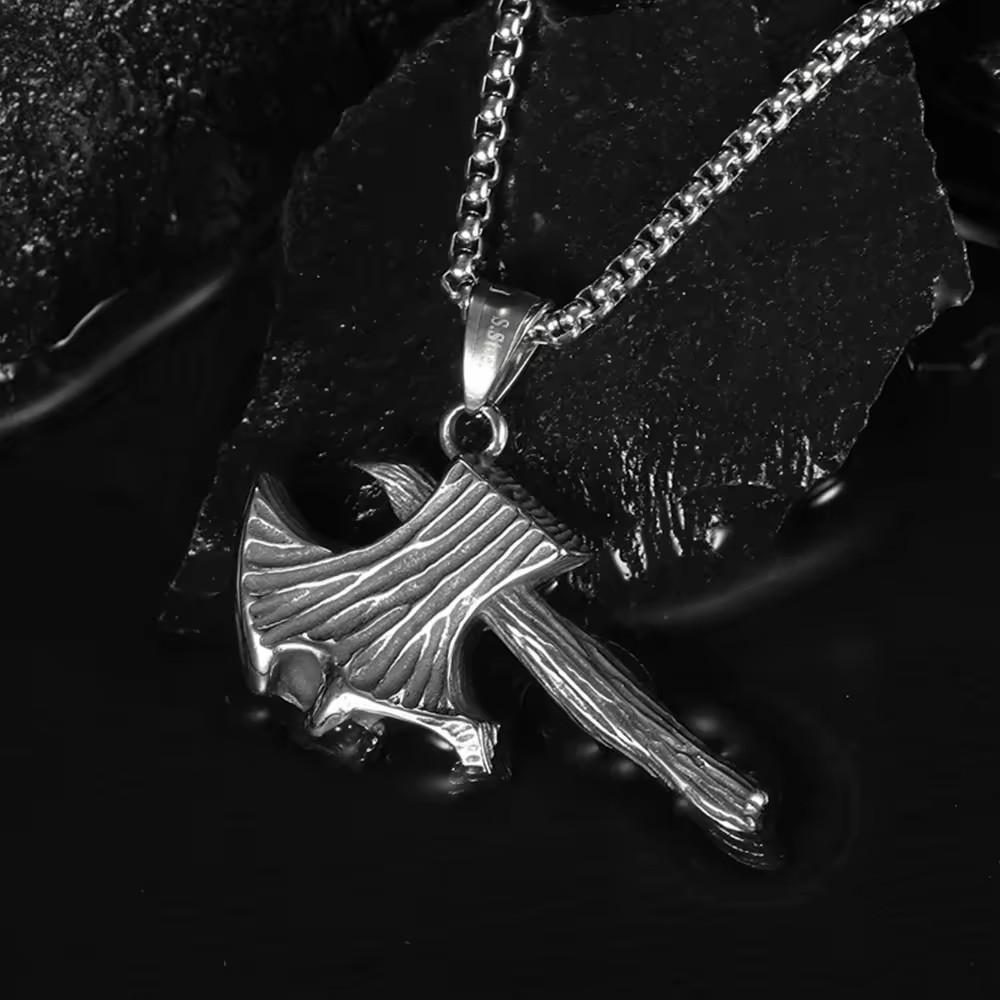 R Hip-hop Retro Titanium Steel Necklace Ghost Head Ax Necklace Titanium Steel Pendant Tomahawk 60CM