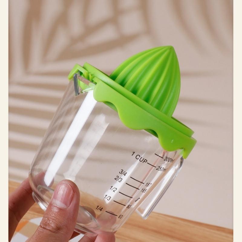 1Pcs Fruits Lemons/Citrus Small Portable Juicer Manual Juicer Fruit Hand Squeeze Juicer For Home Kitchen Trips