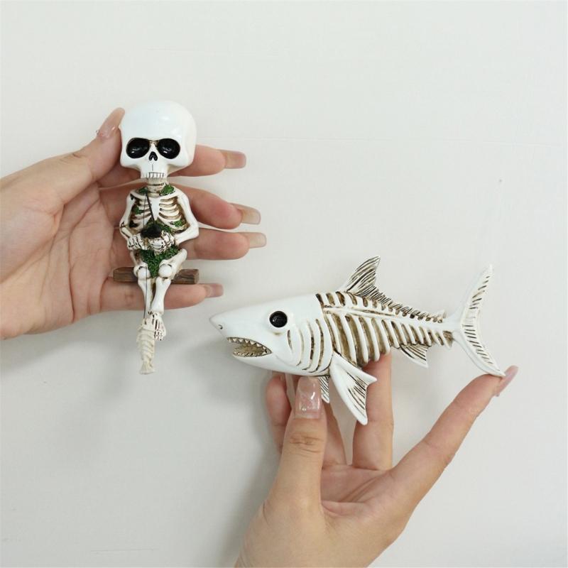 Pack Of 2 Skeleton Angler Shark Figurines Resins Ornaments Wall Mounted Gothic Decors For Interior Or Fish Tanks Theme