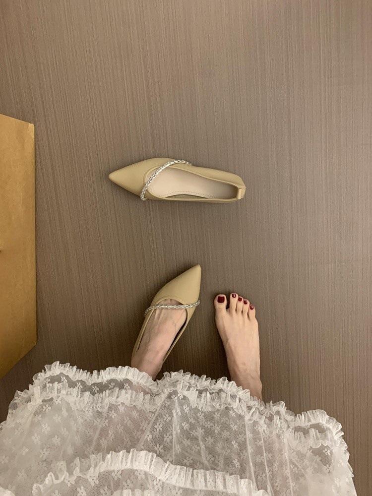 

French pointed thick rhinestone cross with shallow mouth single shoes women s 2025 new French temperament evening commuter shoes 35