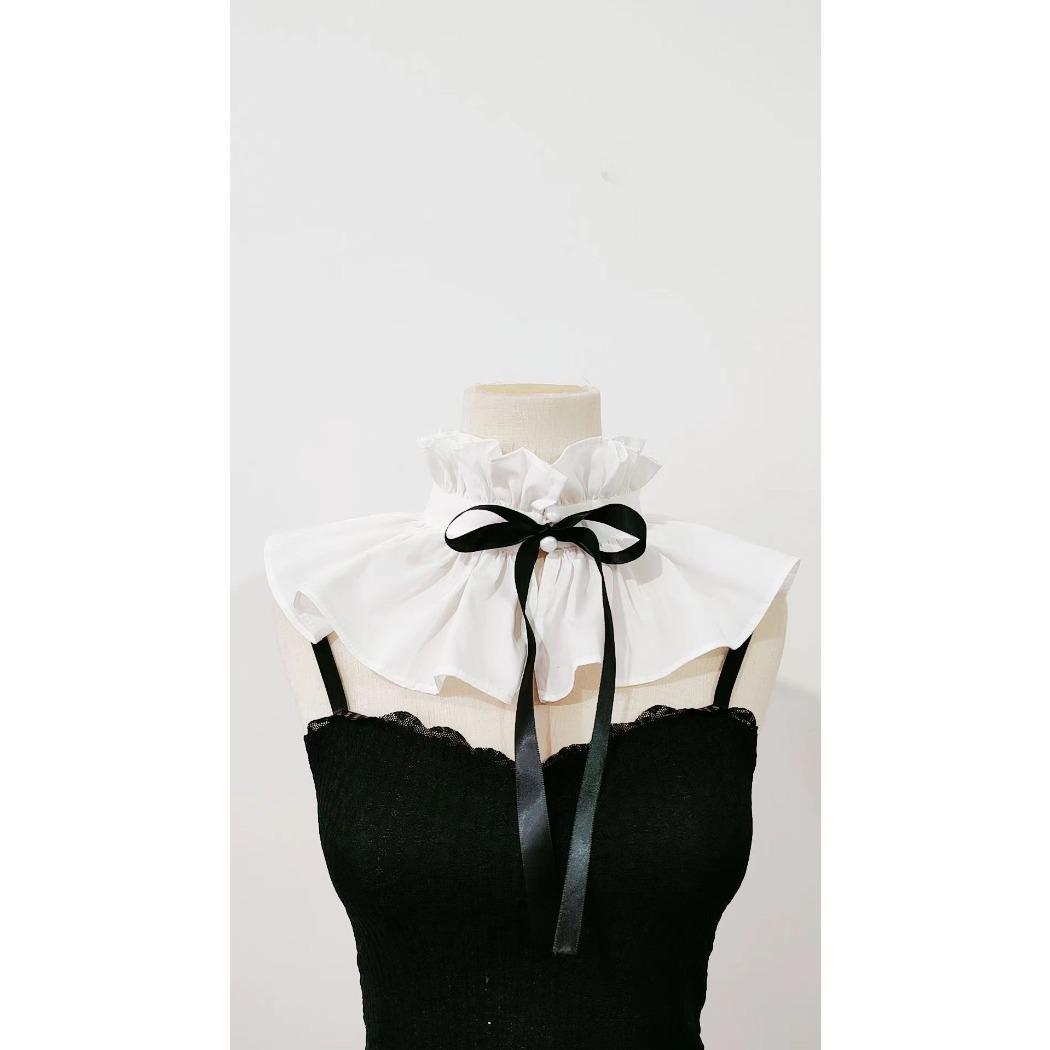 

Стиль «французский двор», декоративная шнуровка с оборками по краю, шарф с оборками в стиле ретро, воротник-стойка, модный взрыв