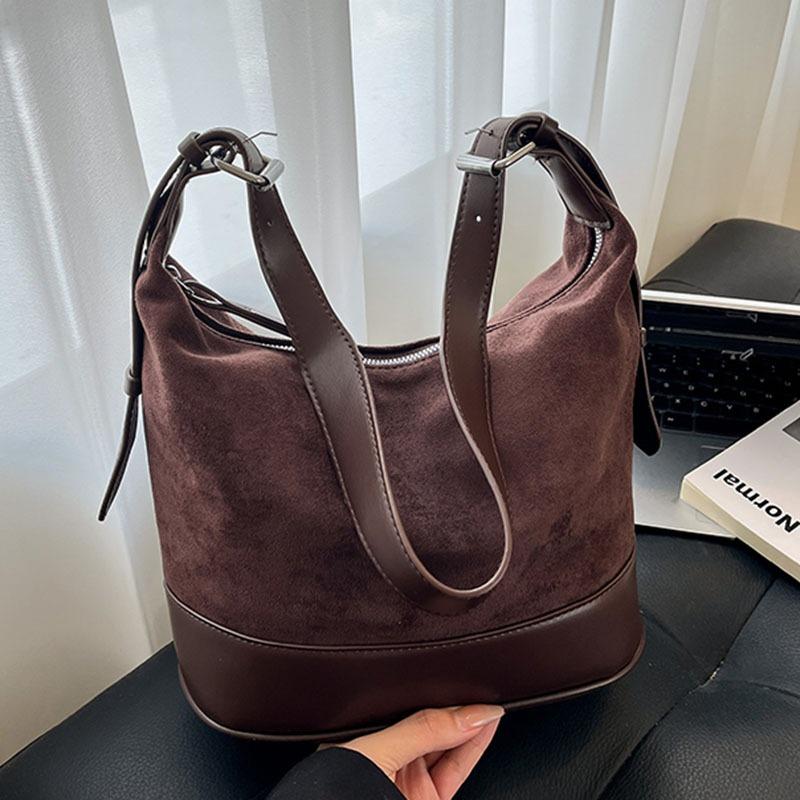 

Suede bag women s large-capacity new autumn and winter matte retro leopard print single shoulder crossbody bucket bag