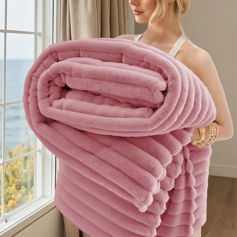 1Pc Deluxe 3D Double-Sided Faux Rabbit Fur Blanket - Cozy, Warm, And Lightweight For Home, Office, Camping, Or Sofa