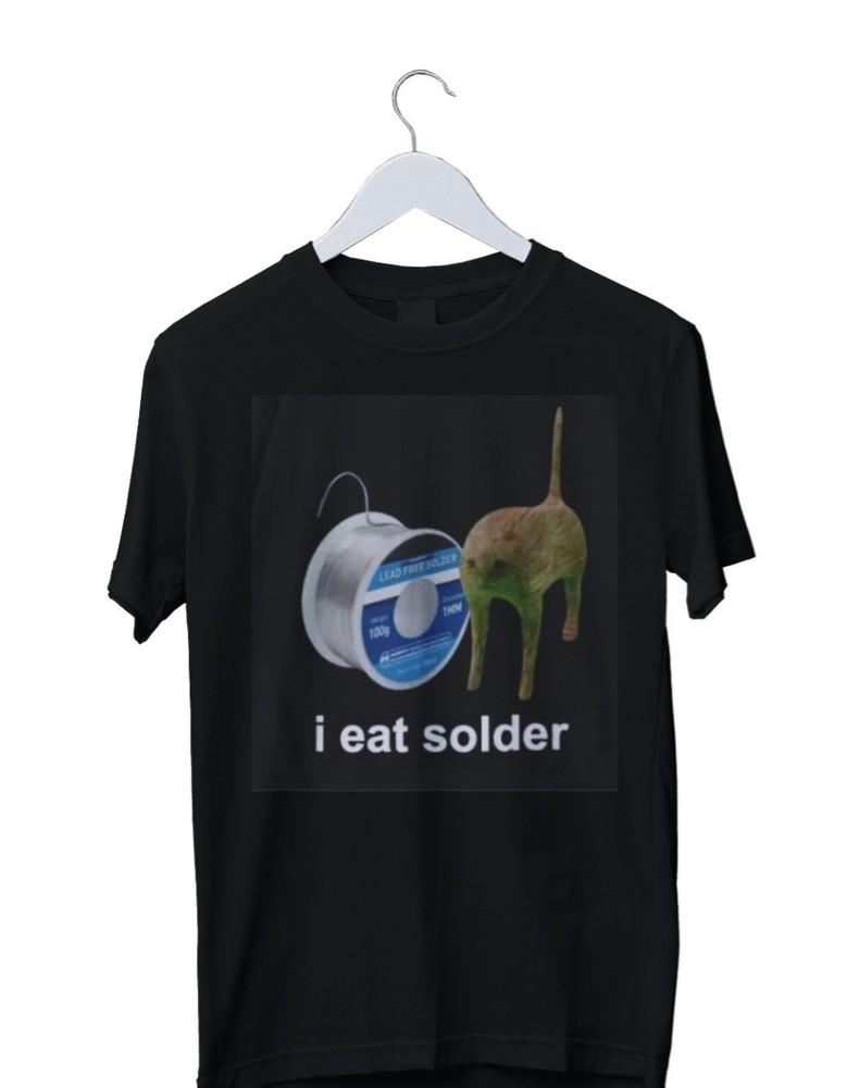 

I Eat Solder Cursed Funny Cat Graphic Print T-Shirt L