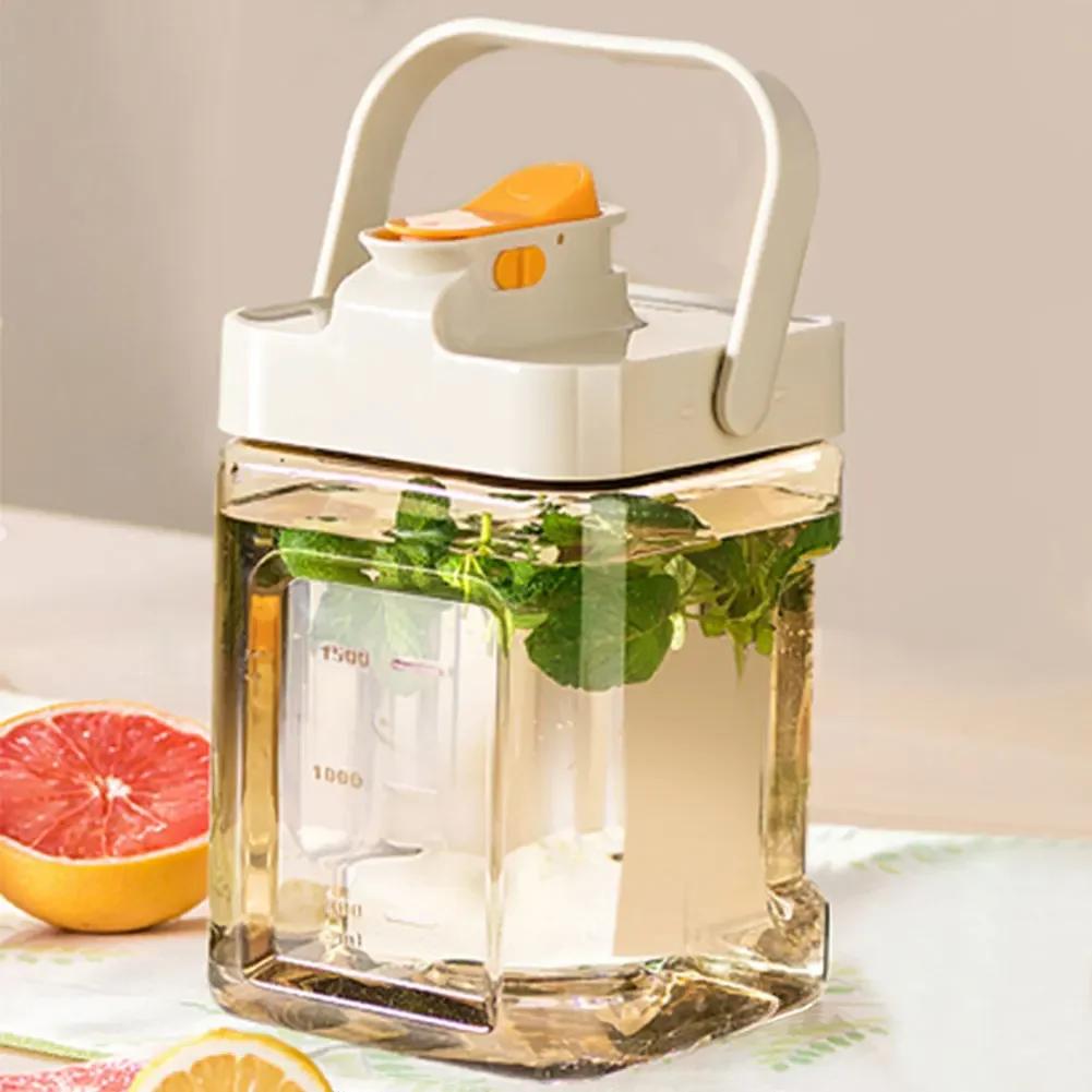 2.3L Portable Plastic Drink Dispenser with Spigot Refrigerator Beverage Dispenser Beverage Liquid Drink Container