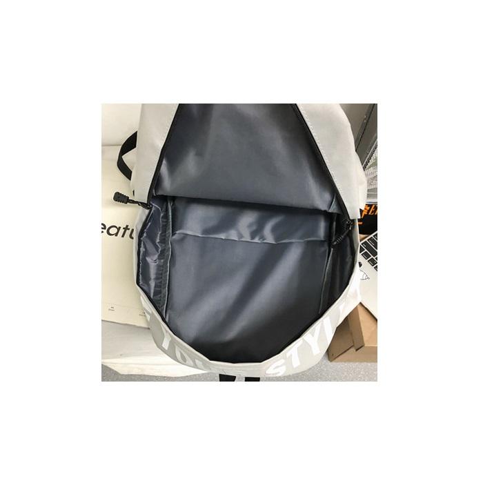 Velkokapacitní jednobarevný nepromokavý nylonový ležérní batoh školní taška