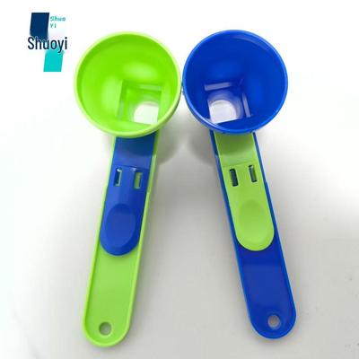 Nekapající měřicí trychtýř s lžící na proteinový prášek a oddělovačem žloutků