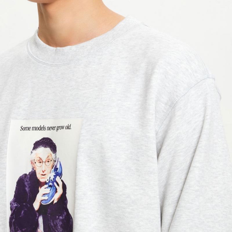 ★★New Balance★★ NBNCEBS061 UNI Photo Graphic Sweatshirt New Balance Nbncebs061 Uni Photo Graphic Sweatshirt Grey