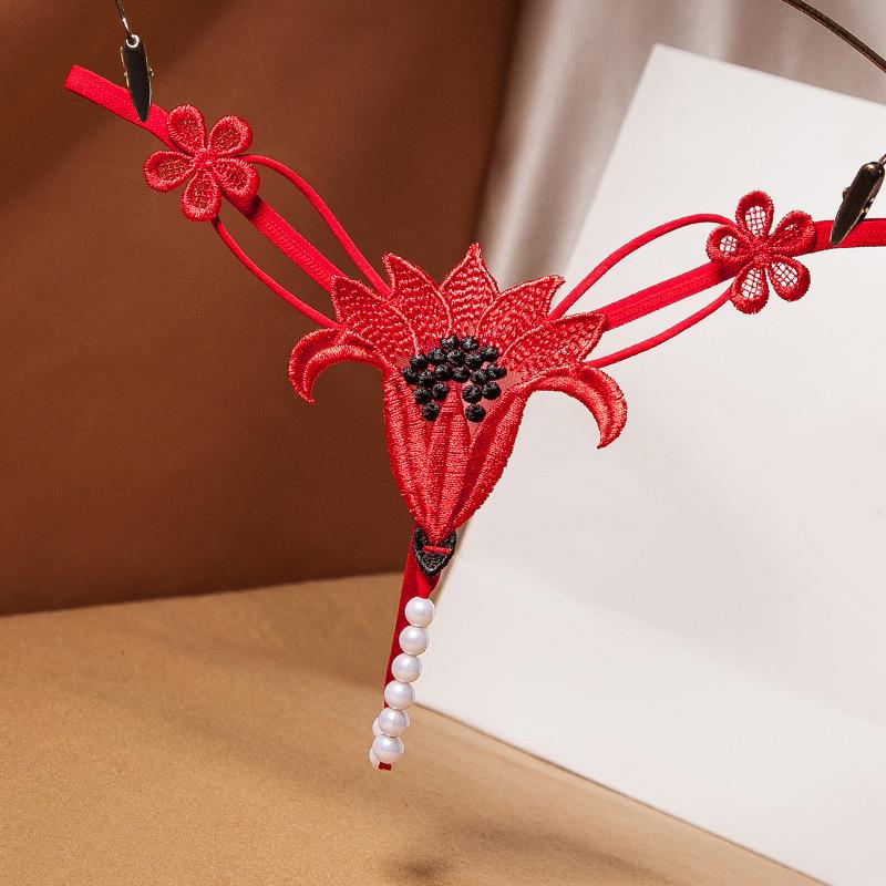 Flower Panties Sexy Beading Thong G String With Pearls Lace Underwear Women Women's G-String T-Back Open Crotch Lingerie Lady
