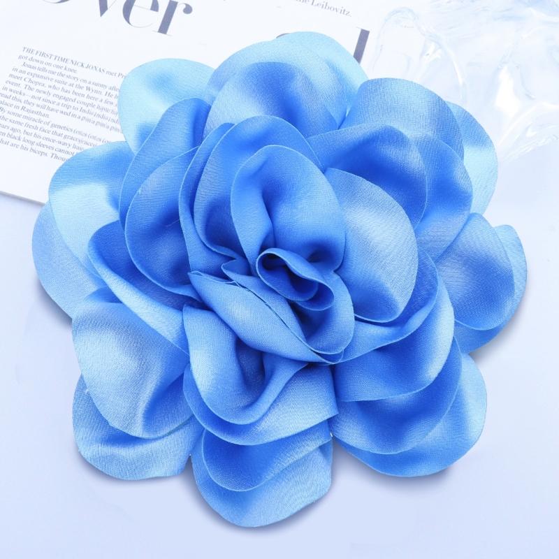 Brosche im französischen Stil Modische Blume Anstecknadel Handgefertigte Seidenblumen Geformte Anstecknadel Schmuckaccessoire für Frauen