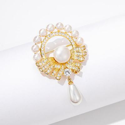 Elegante Waterdruppel Imitatie Parel Barok Broche Voor Vrouwen Luxe Feest Sieraden Cadeau Jas Speld Accessoires