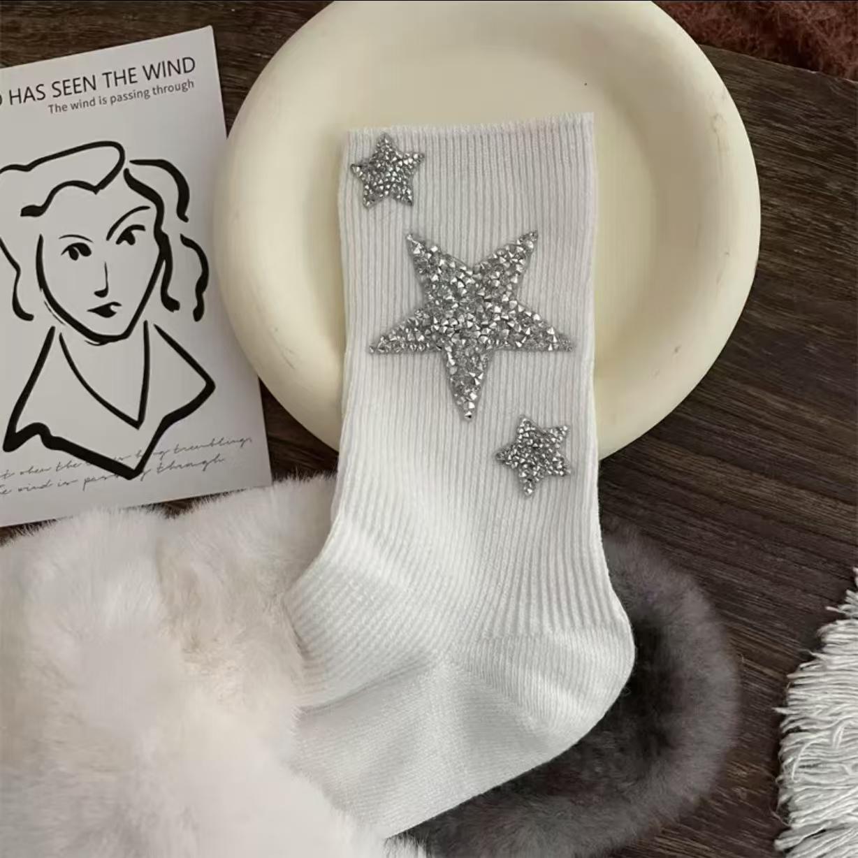 

Diamond cartoon bear decorated socks, fashionable diamond sparkling women s socks, comfortable and breathable Christmas socks 34-39