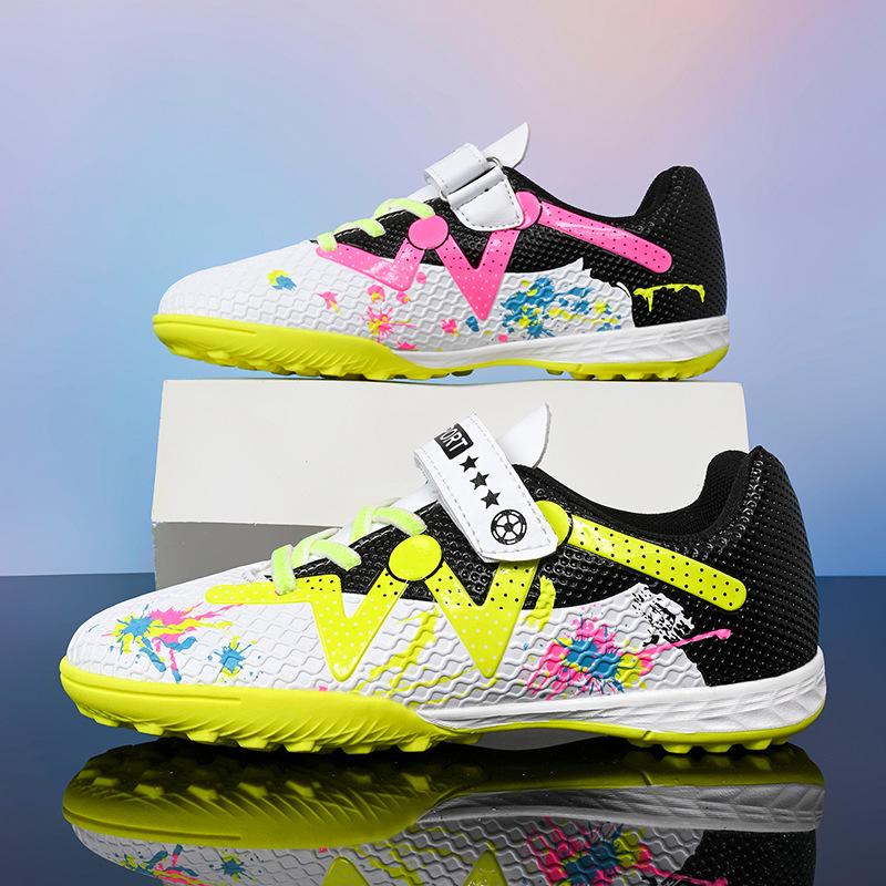 

Summer breathable Velcro football shoes lace-free cross-border foreign trade Xiyin Amazon popular factory spot delivery 38