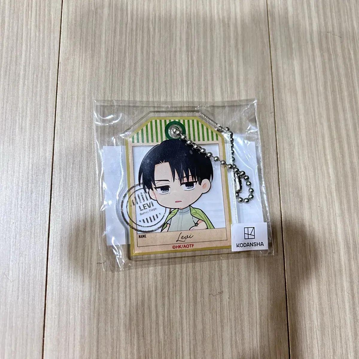 

Атака титанов Атака титанов Levi Kuji акриловый брелок
