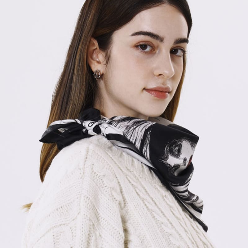 ONSZ Madonna Seidenschal