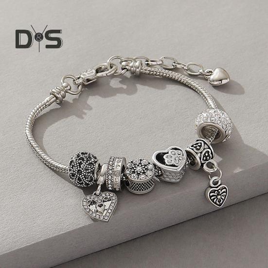 Women Bracelet Heart Shape Rhinestones Inlaid Bracelet with Adjustable Design No Fading Wear-Resistant Bracelet