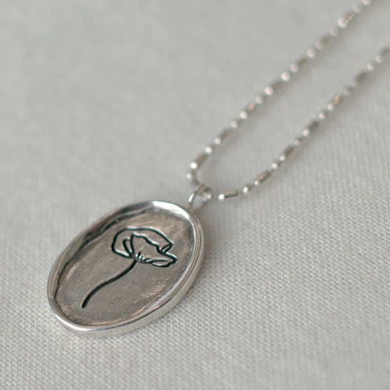 Pinaf Frame poppy necklace