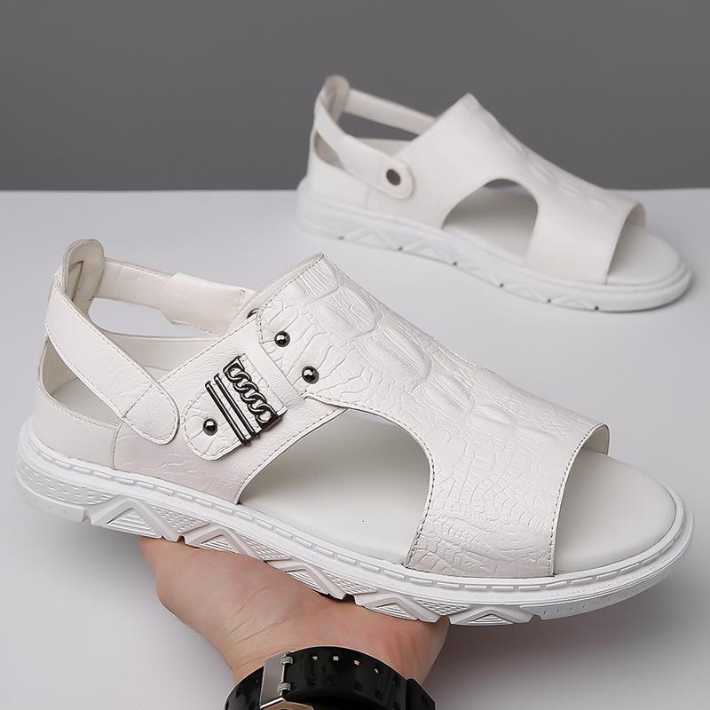 

New summer breathable men s sandals, new casual men s shoes beach shoes office leather sandals 44