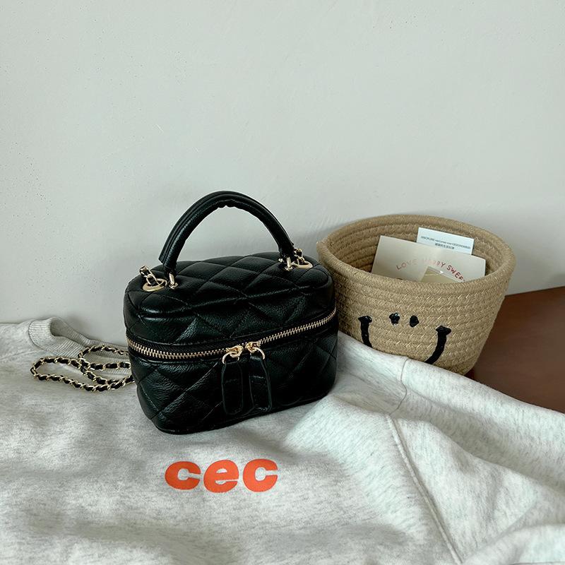 Large Mini Bag Rhombus Xiaoxiangfeng 2025 Spring and Summer New Product Portable Chain Bag Versatile One Shoulder Crossbody Small Bag