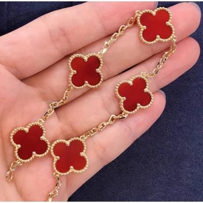 Brățară Trifoi cu Patru Frunze și Floare cu Cinci Petale pentru Femei Brățară Trifoi Norocos Rose Gold cu Sidef Alb și Agat Roșu Brățară la Modă