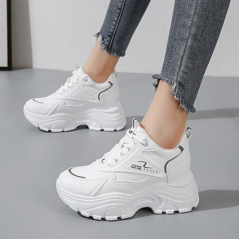 Versatile thick-soled muffin shoes mesh breathable dad shoes women's 2025 new spring small inner height increase white shoes