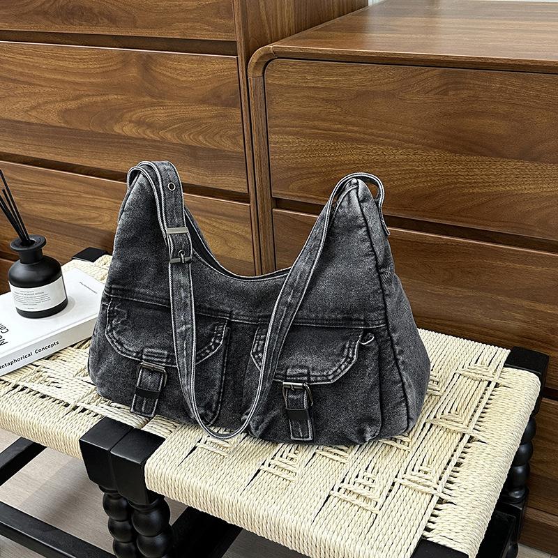 

Large-capacity tote bag simple leisure travel large bag women s 2025 summer new model old denim shoulder bag 38*14*21.5 чорний