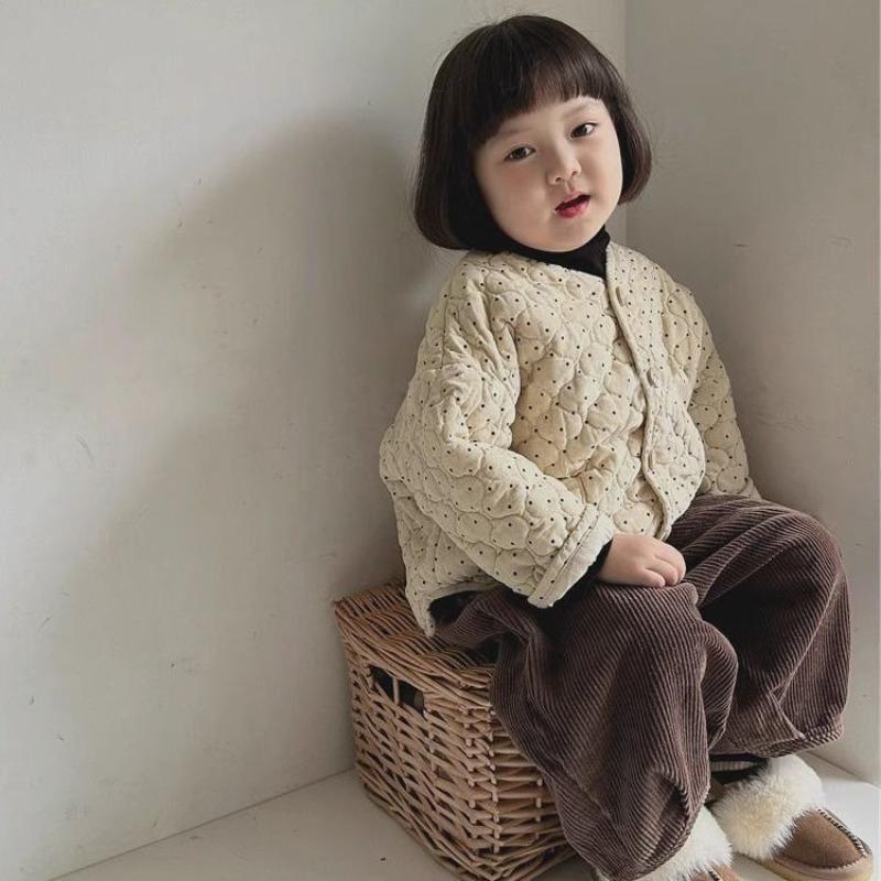 Girls' coat autumn and winter boys and girls baby versatile loose point children's high-quality cotton-padded clothes thickened