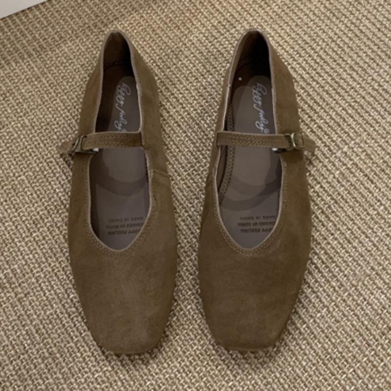 

Мода 2025 Осень Новые Женские Балетки Круглый Носок Мелкие Слипоны Женские Повседневные Балетки Мэри Джейн Кожа Мягкие Элегантные Туфли для Платья 35 коричневый