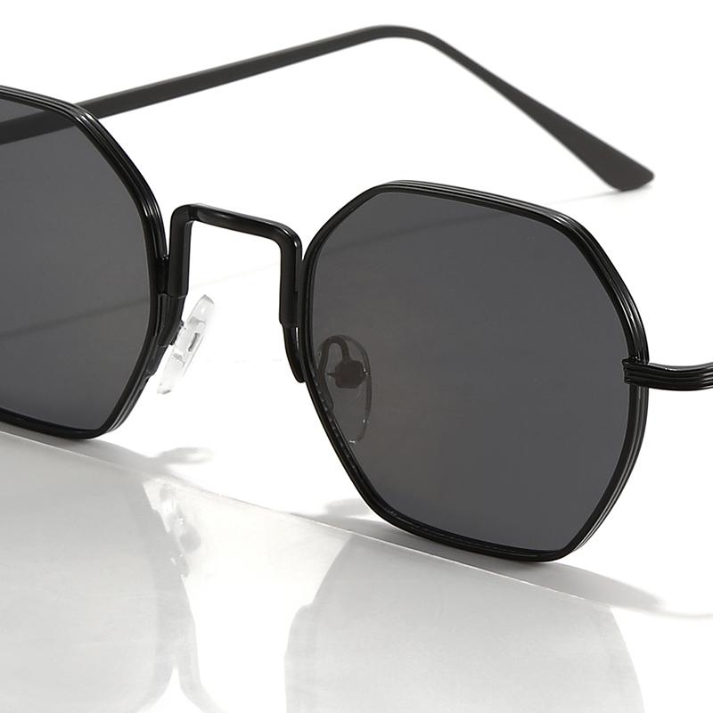 Retro Sunglasses With Metal Frame Trendy Sunglasses Men And Women Street Photo Sunglasses
