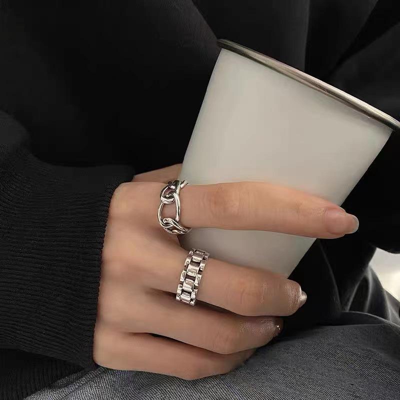 1/2Pcs Cold Style Retro Trend Ring Female Ins Old Watch Strap Simple Opening Personality  Ins Hollow