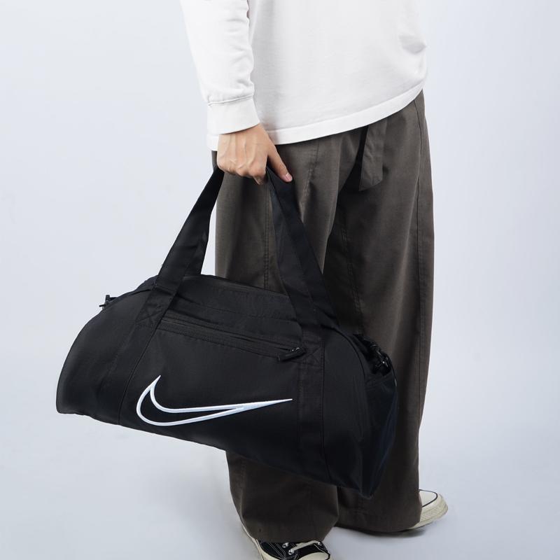 Nike Poliester Torba na siłownię Torba kempingowa Jednoramienna torebka Torba podróżna Regularna Unisex Czarna Casual DA1746-010